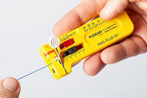 Litzen abisolieren mit dem Mikro-Pr&auml;zisions-Abisolierer