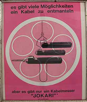 Das Werkzeug wurde auf der Hannover Messe vorgestellt und ein Erfolg. Plötzlich waren Interessenten vorhanden, die die Tragweite der Erfindung erkannten und das JOKARI Kabelmesser sofort mit in das Werkzeugprogramm integrierten und den Verkauf forcierten. Josef Krampe fand nun eine Lücke in der Kabelbearbeitung und erfand zugleich noch weitere Abisolierwerkzeuge, wie z.B. Entmanteler und Zangen.