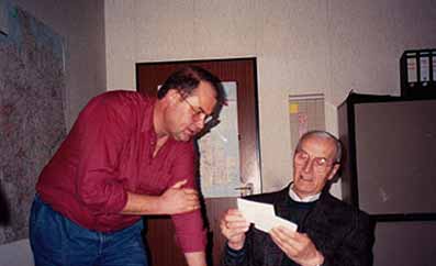 Der Elektrobetrieb wurde aufgegeben und die gesamte Konzentration auf die Entwicklung von Abisolierwerkzeugen gesteckt. Maria und Heinrich Grosserichter bilden nun die 2.Generation in der Unternehmensführung